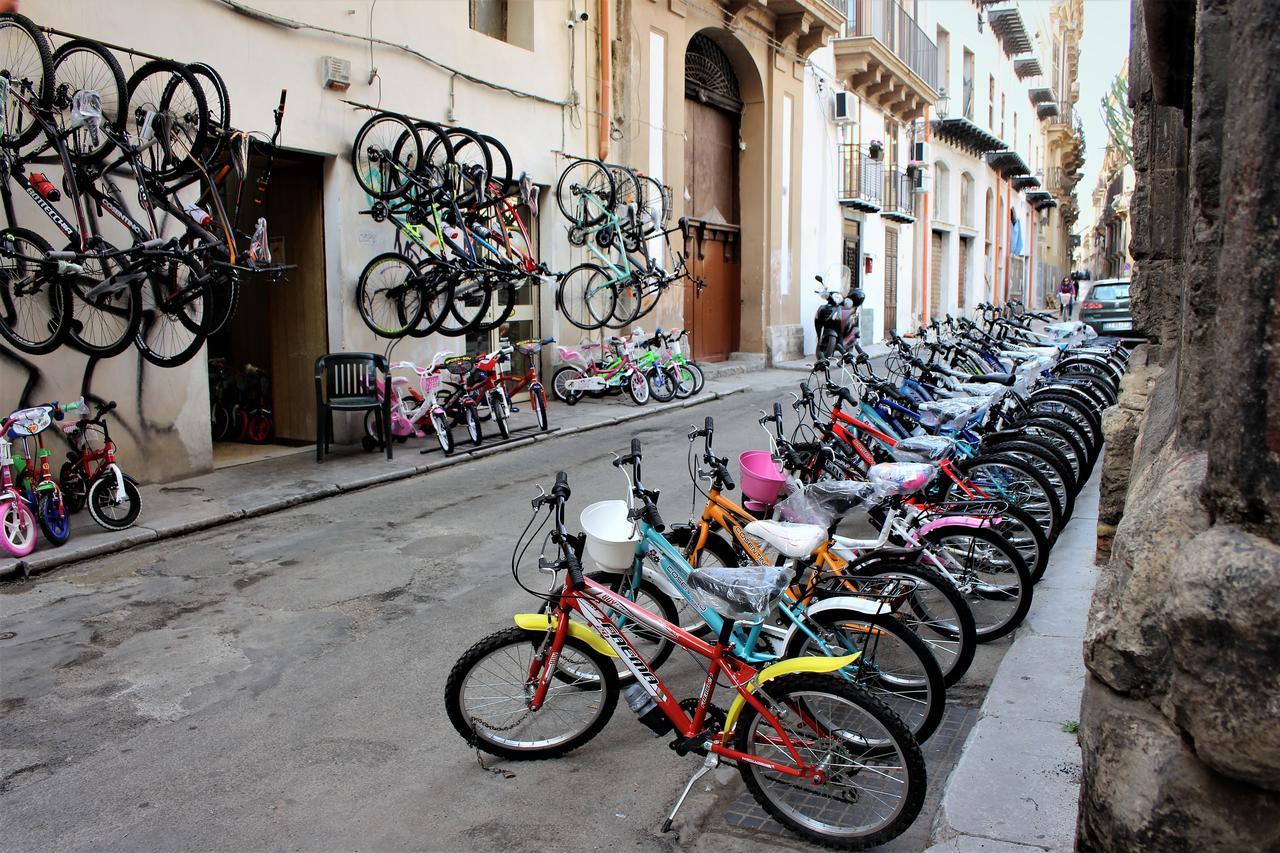 La Via Delle Biciclette Bed & Breakfast Palermo Eksteriør bilde